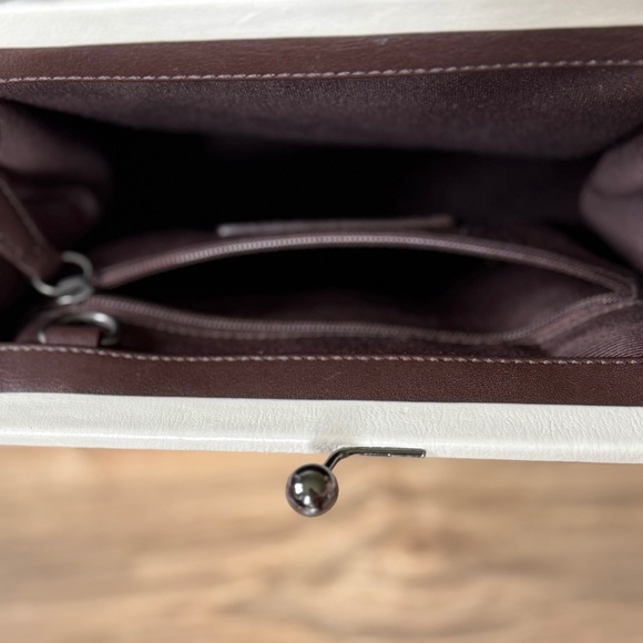 GUC - Coach Soho Kisslock Frame Satchel Handbag - 8A12 - Picture 11 of 16